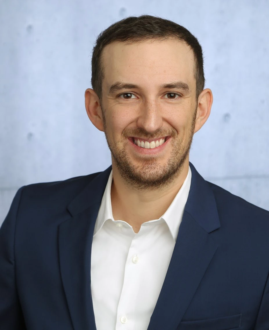 Dr. Adnan Khalil